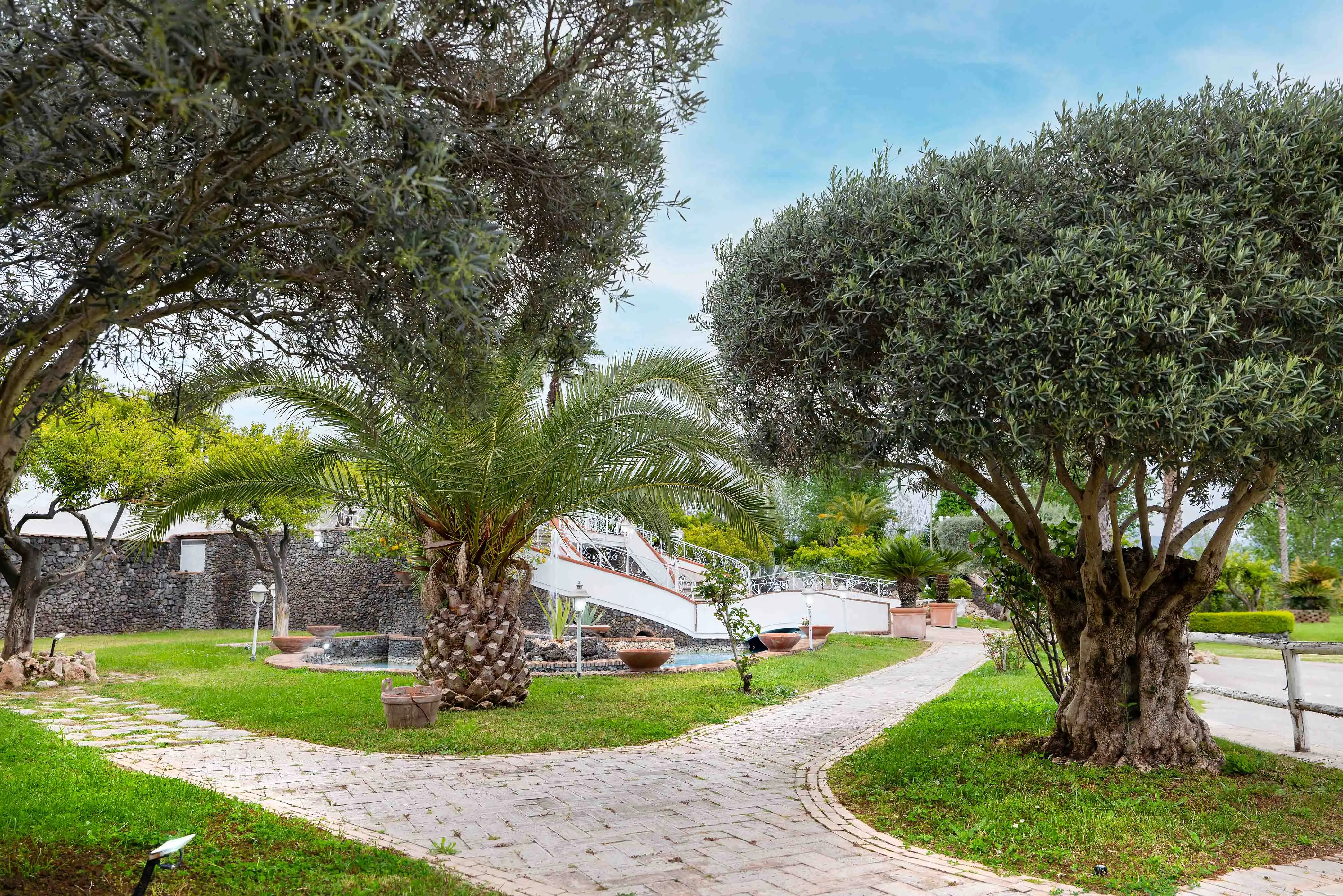 Scorcio verde del giardino di Tenuta Bergamasco